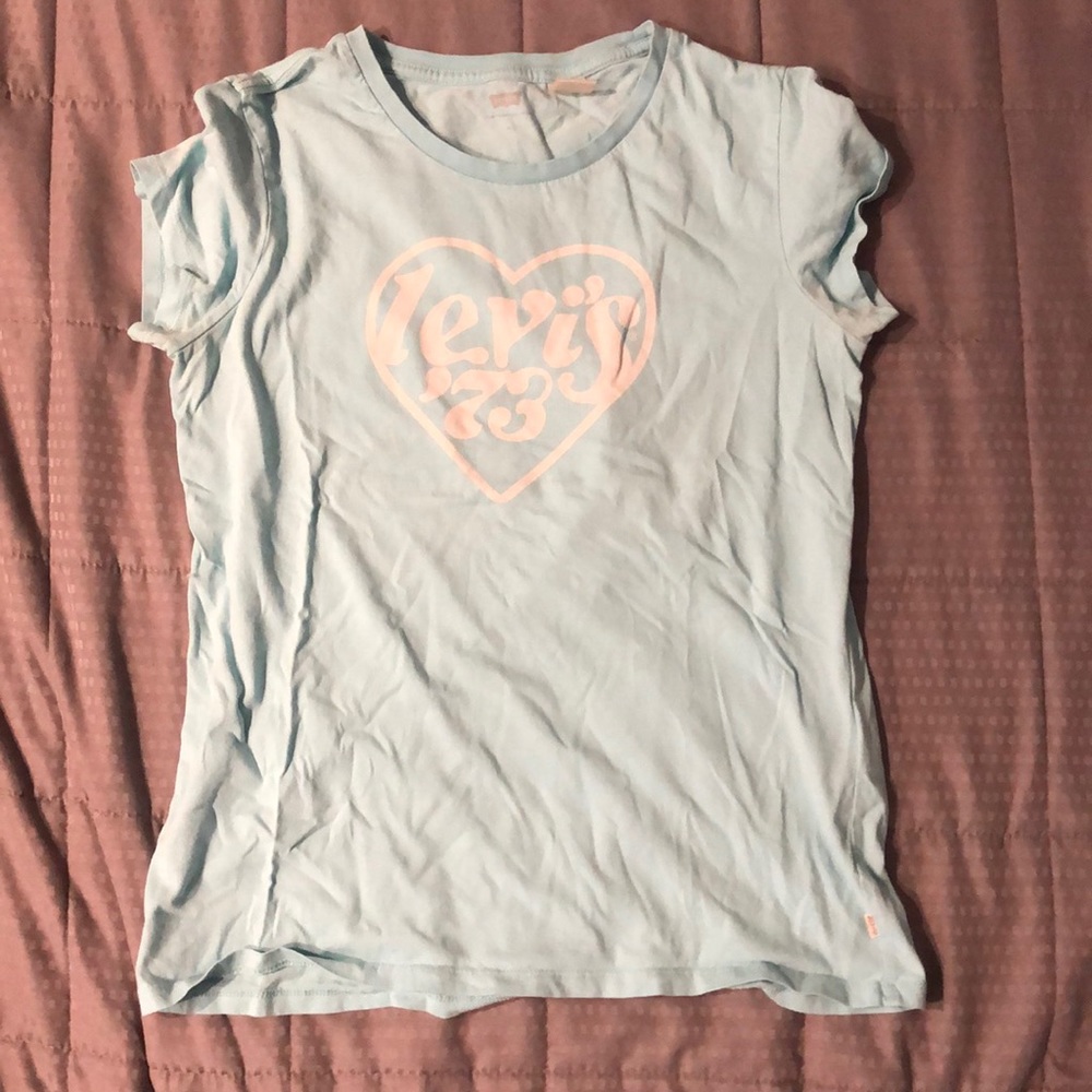 Womens Levis Tshirt